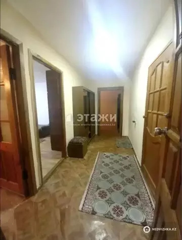 2-комнатная квартира, этаж 2 из 4, 61 м²