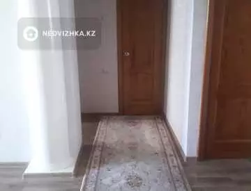 3-комнатная квартира, этаж 4 из 5, 76 м²