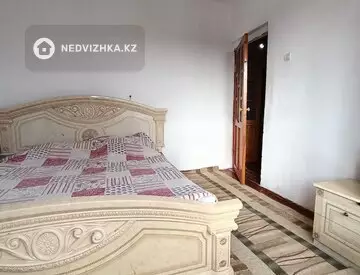 2-комнатная квартира, этаж 5 из 5, 48 м²