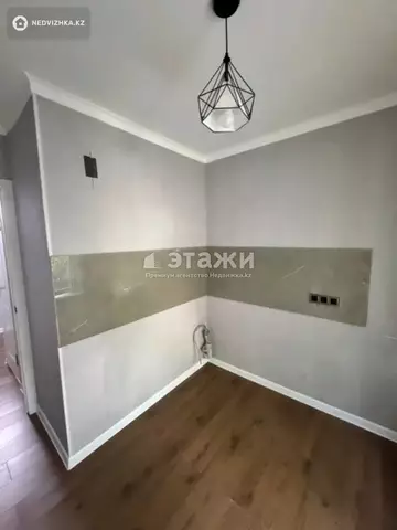 2-комнатная квартира, этаж 3 из 4, 42 м²