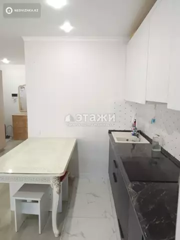 1-комнатная квартира, этаж 3 из 7, 38 м²