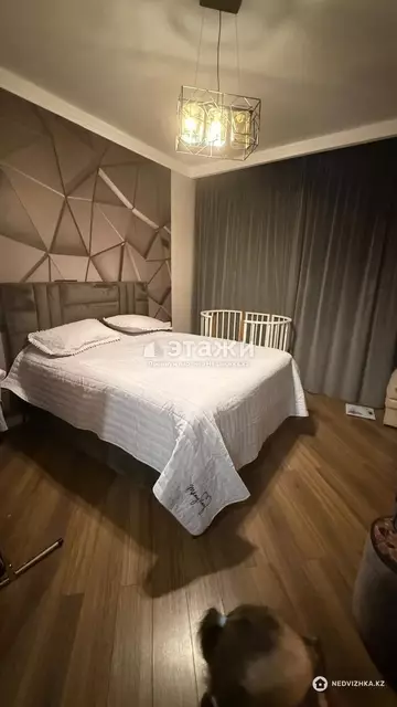 4-комнатная квартира, этаж 9 из 17, 114 м²