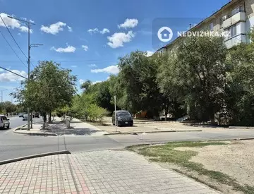 2-комнатная квартира, этаж 4 из 5, 44 м²