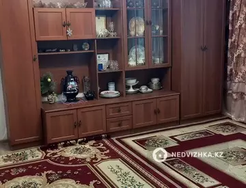 4-комнатная квартира, этаж 2 из 6, 89 м²