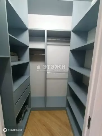 2-комнатная квартира, этаж 17 из 18, 45 м²