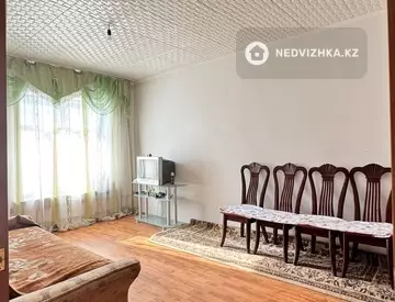 2-комнатная квартира, этаж 4 из 5, 35 м²