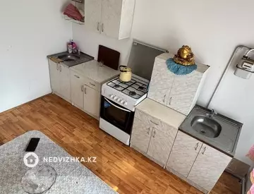2-комнатная квартира, этаж 4 из 5, 35 м²