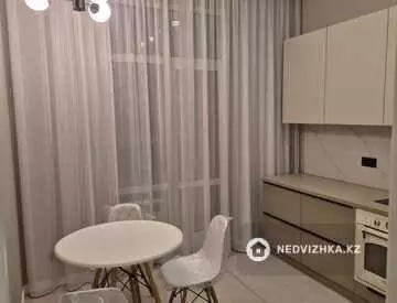 1-комнатная квартира, этаж 8 из 9, 40 м², На длительный срок
