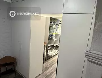 3-комнатная квартира, этаж 4 из 5, 62 м²