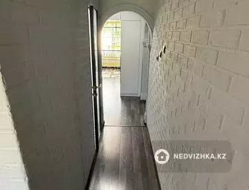 3-комнатная квартира, этаж 4 из 5, 62 м²