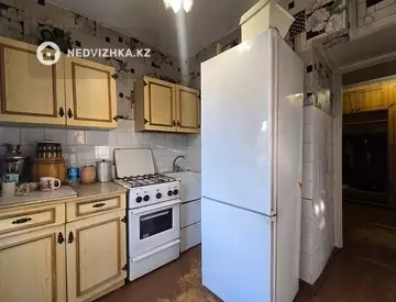 3-комнатная квартира, этаж 3 из 5, 66 м²