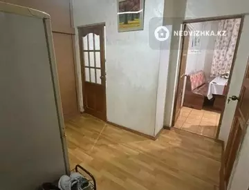 2-комнатная квартира, этаж 2 из 2, 55 м²