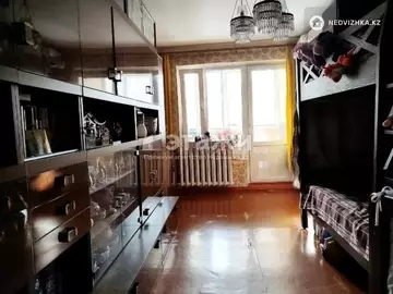 2-комнатная квартира, этаж 3 из 5, 42 м²