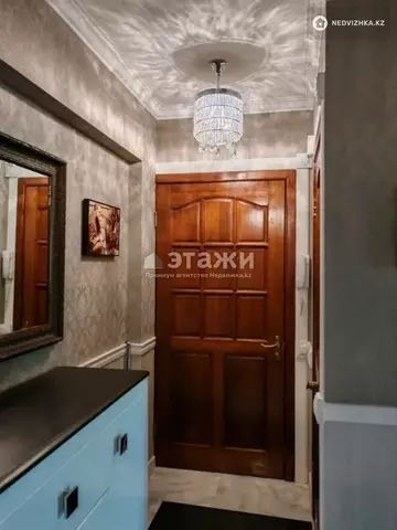 2-комнатная квартира, этаж 3 из 5, 54 м²