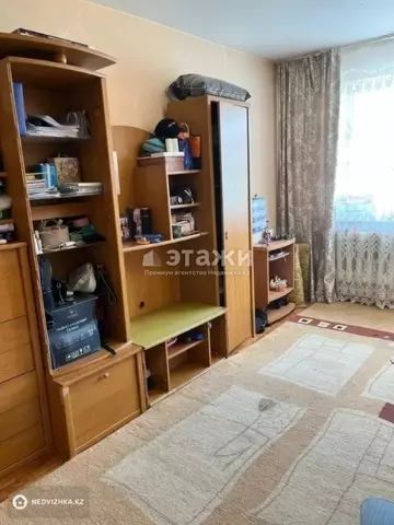 2-комнатная квартира, этаж 4 из 9, 52 м²