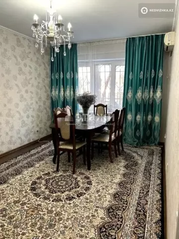 3-комнатная квартира, этаж 1 из 9, 70 м²