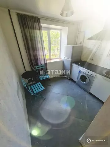 2-комнатная квартира, этаж 3 из 4, 39 м²