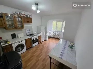2-комнатная квартира, этаж 3 из 5, 48 м²