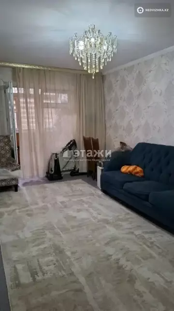2-комнатная квартира, этаж 2 из 5, 49 м²