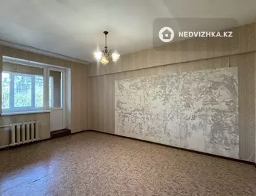 1-комнатная квартира, этаж 4 из 5, 36 м²