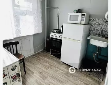 1-комнатная квартира, этаж 4 из 5, 42 м², на длительный срок