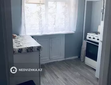 1-комнатная квартира, этаж 4 из 5, 42 м²