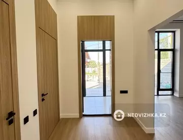 5-комнатный дом, 5 соток, 150 м²
