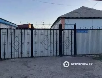 4-комнатный дом, 450 соток, 150 м²