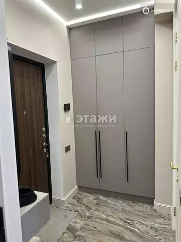 2-комнатная квартира, этаж 3 из 4, 53 м²