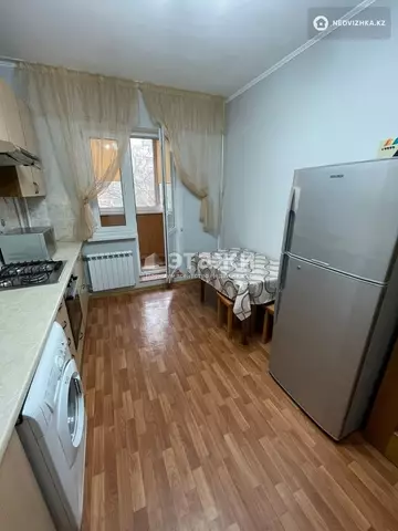 1-комнатная квартира, этаж 4 из 9, 44 м²