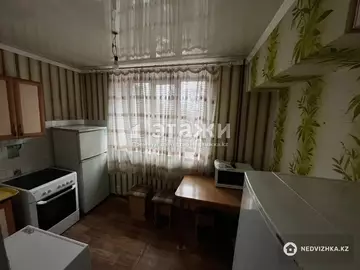 1-комнатная квартира, этаж 4 из 5, 33 м²