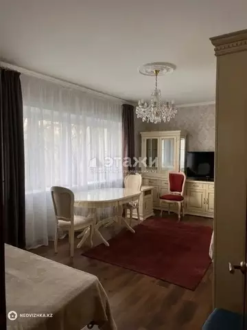 2-комнатная квартира, этаж 5 из 6, 60 м²