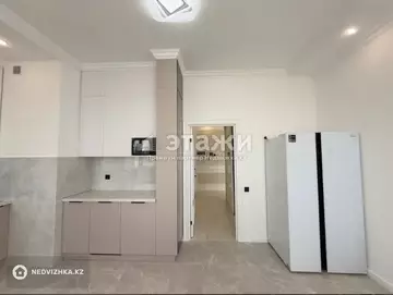 4-комнатная квартира, этаж 7 из 10, 118 м²