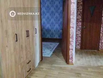 3-комнатная квартира, этаж 4 из 9, 64 м²