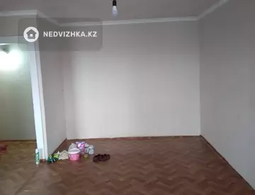 2-комнатная квартира, этаж 4 из 5, 45 м²