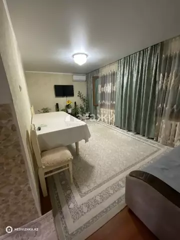 3-комнатная квартира, этаж 5 из 5, 56 м²