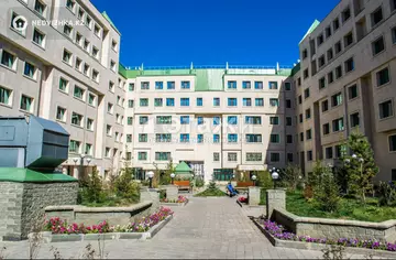 3-комнатная квартира, этаж 5 из 8, 130 м²