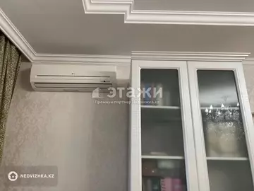 4-комнатная квартира, этаж 4 из 10, 182 м²