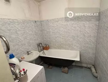3-комнатная квартира, этаж 2 из 9, 72 м²