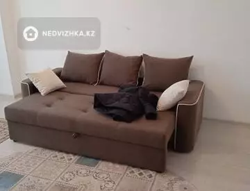 1-комнатная квартира, этаж 11 из 12, 40 м²