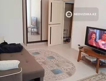1-комнатная квартира, этаж 11 из 12, 40 м²