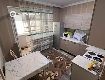 1-комнатная квартира, этаж 2 из 9, 36 м²
