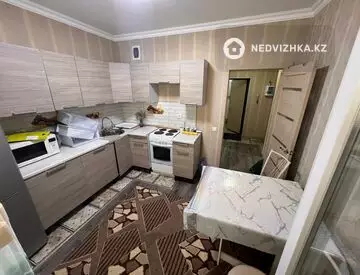 1-комнатная квартира, этаж 2 из 9, 36 м²