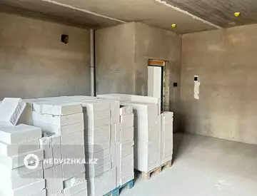 2-комнатная квартира, этаж 2 из 9, 61 м²