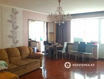 3-комнатная квартира, этаж 3 из 10, 90 м²