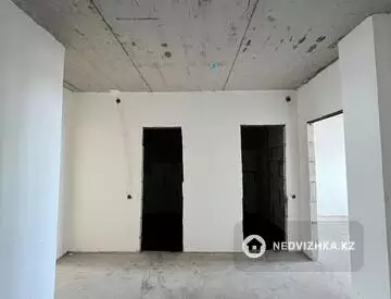 3-комнатная квартира, этаж 12 из 13, 111 м²