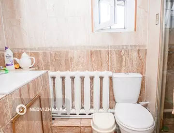 1-комнатный дом, 10 соток, 375 м²