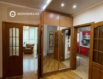 2-комнатная квартира, этаж 12 из 22, 72 м², на длительный срок