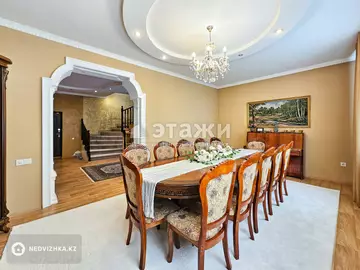 5-комнатный дом, 4 соток, 273 м²
