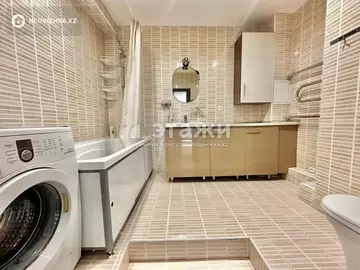 60.8 м², 2-комнатная квартира, этаж 4 из 5, 61 м², изображение - 5